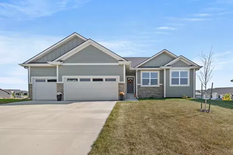 523 NE 57th Ct, Ankeny, IA 50021