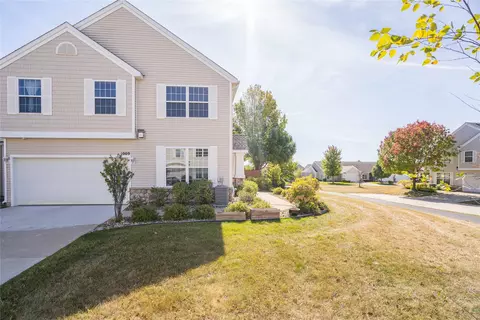 1009 NE Greenview Dr, Ankeny, IA 50021