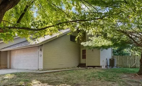 772 Knolls Ct, West Des Moines, IA 50265