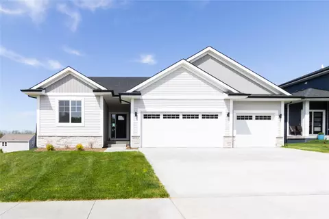 2510 E 50th Ct, Des Moines, IA 50317