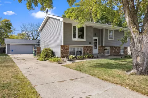 712 NW Beechwood St, Ankeny, IA 50023