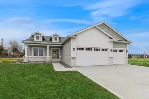 1206 NW 28th St, Grimes, IA 50111