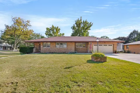 700 Caulder Ave, Des Moines, IA 50315