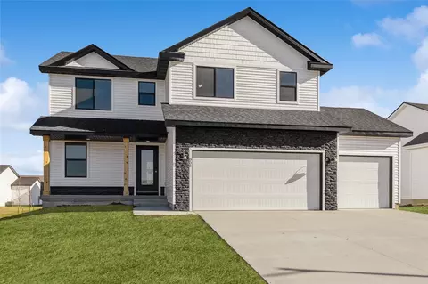 655 NW Prairie Rose Ln, Waukee, IA 50263