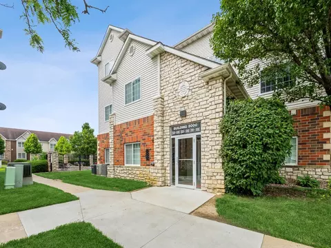 6255 Beechtree Dr #5304, West Des Moines, IA 50266