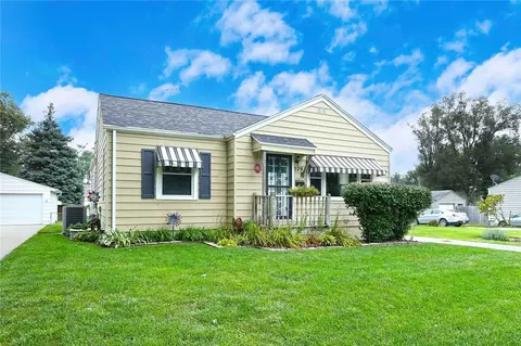 529 11th St, West Des Moines, IA 50265