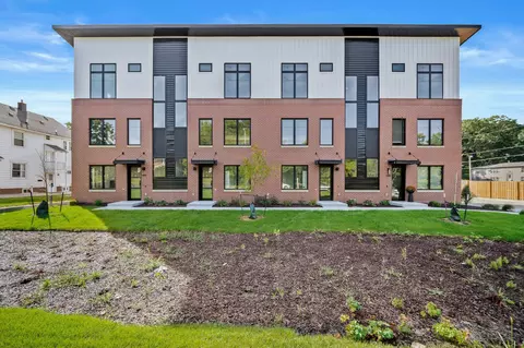 4820 Ingersoll Ave, Des Moines, IA 50312