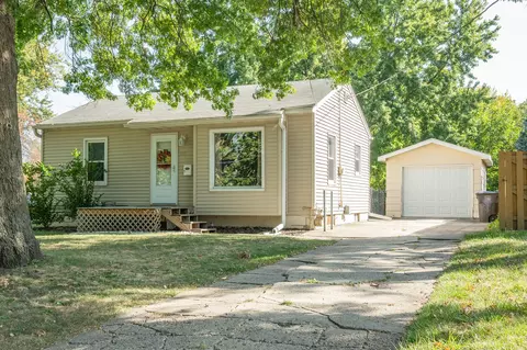 3935 54th St, Des Moines, IA 50310
