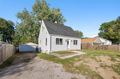 1029 Johnson St, Des Moines, IA 50315