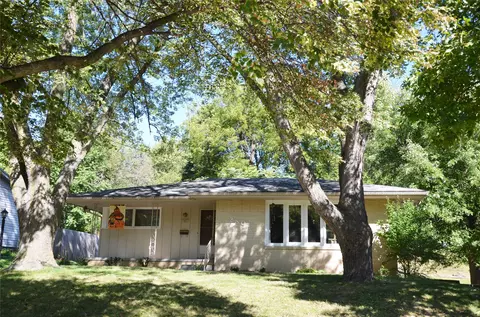 2801 Bennett Ave, Des Moines, IA 50310