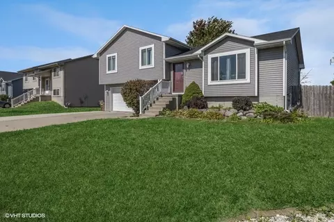 437 25th St SE, Altoona, IA 50009