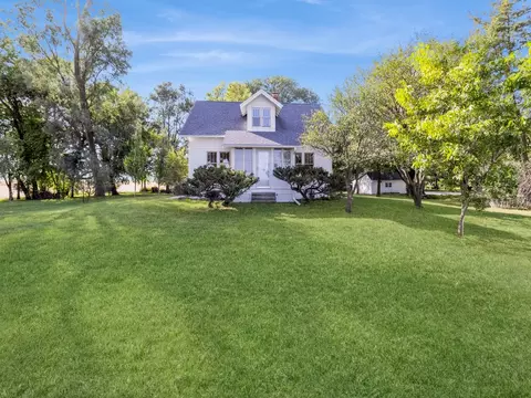 21409 590th Ave, Nevada, IA 50201