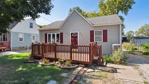 1416 E 30th St, Des Moines, IA 50317