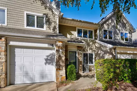 811 Burr Oaks Dr #1108, West Des Moines, IA 50266