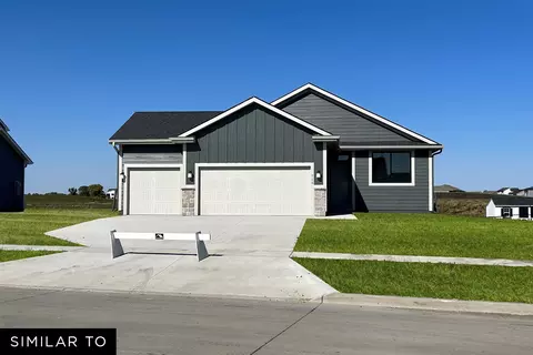 2928 6th Ave SW, Altoona, IA 50009