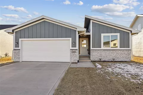420 NW Compass Ave, Waukee, IA 50263