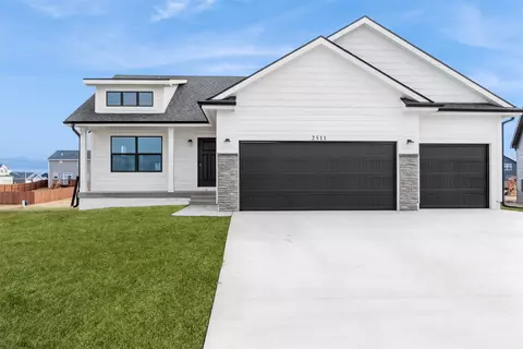 2511 NW Linwood Ct, Ankeny, IA 50023