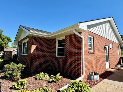 47084710 Valdez Dr, Des Moines, IA 50310