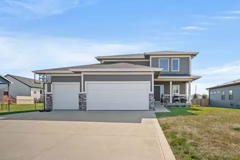 2820 Partlow St, Norwalk, IA 50211