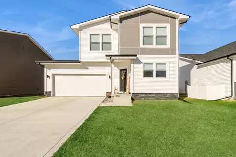 614 NE Hunter Dr, Ankeny, IA 50021