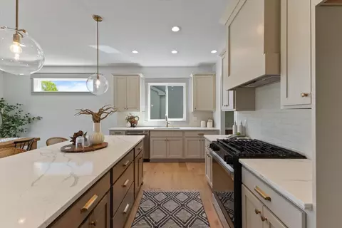 355 NW Woodmoor Dr, Waukee, IA 50263