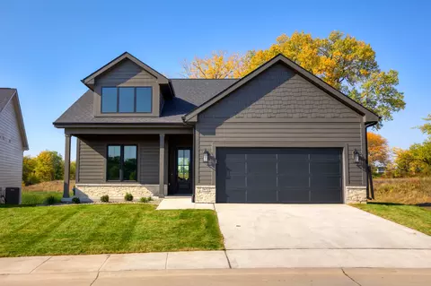 2652 SE Steele Dr, Waukee, IA 50263