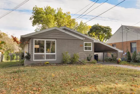 1709 Beaver Ave, Des Moines, IA 50310