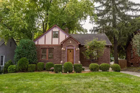 3412 Franklin Ave, Des Moines, IA 50310