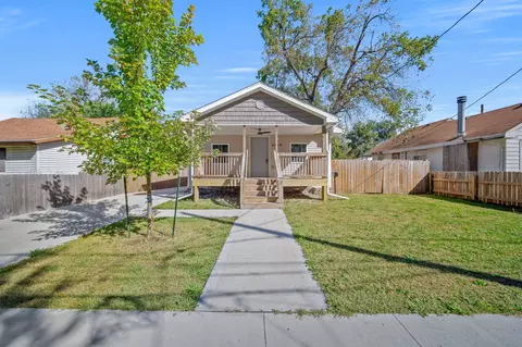 3619 Amherst St, Des Moines, IA 50313