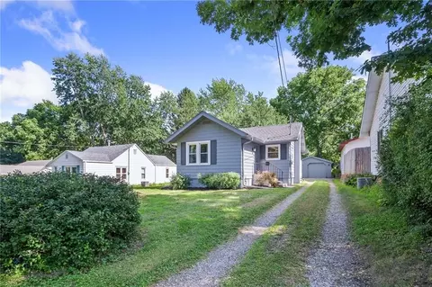 2816 Sheridan Ave, Des Moines, IA 50310