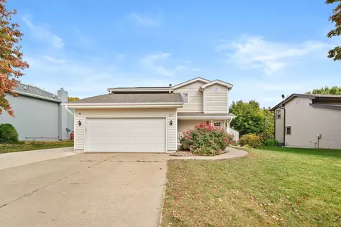 257 24th St, West Des Moines, IA 50265