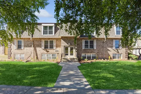 1110 E 6th St #4, Des Moines, IA 50316