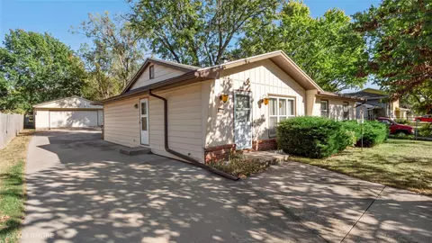 221 N Hickory Blvd, Pleasant Hill, IA 50327