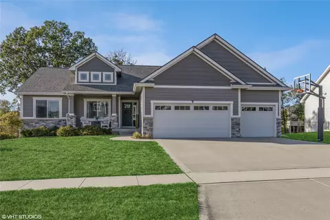 1613 Lyndale Dr, Polk City, IA 50226
