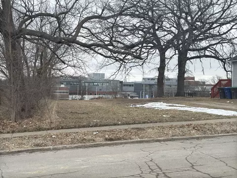1915 Francis Ave, Des Moines, IA 50314
