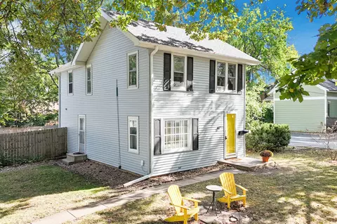 1607 38th St, Des Moines, IA 50310