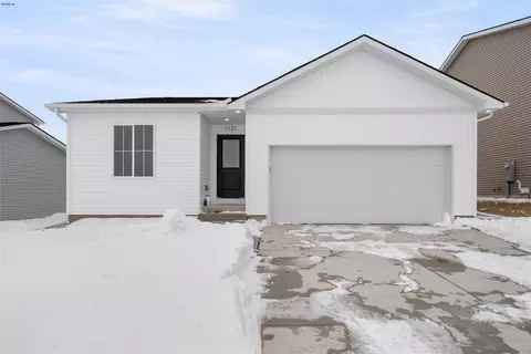 1600 E Girard Ave, Indianola, IA 50125