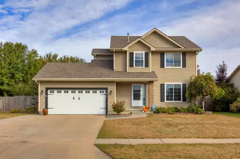 871 Edgewater Dr, Polk City, IA 50226