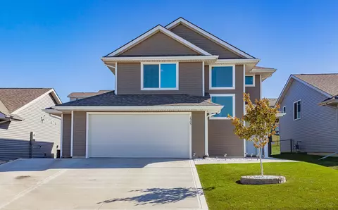 2905 Jerry St, Van Meter, IA 50261
