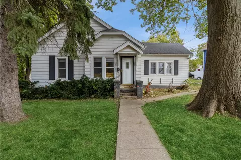2409 SE 8th St, Des Moines, IA 50315