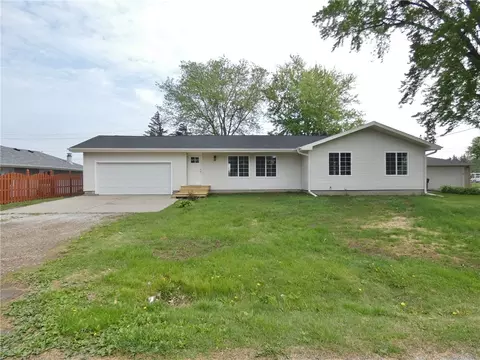 805 W James St, Prairie City, IA 50228