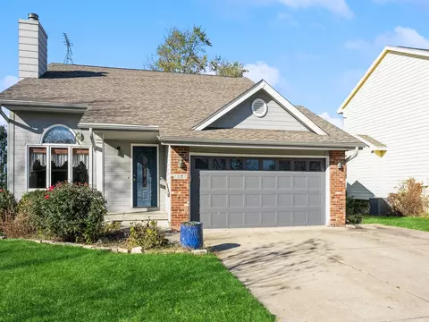 1080 3rd St, Waukee, IA 50263