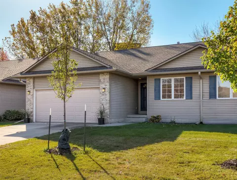 913 NE 5th St, Ankeny, IA 50021