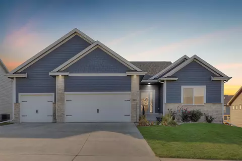 904 SW 8th Ct, Grimes, IA 50111