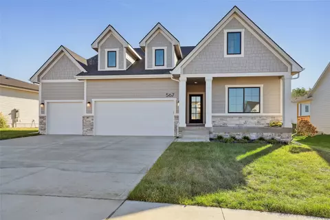 567 Napoli Ave, West Des Moines, IA 50266