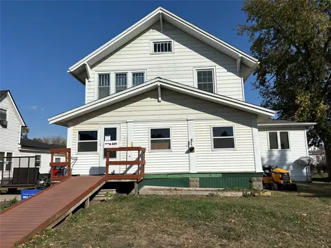 309 Kent St SW, Greenfield, IA 50849