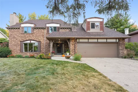 5105 Brookview Dr, West Des Moines, IA 50265