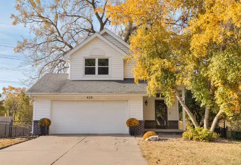 428 53rd Pl, West Des Moines, IA 50266