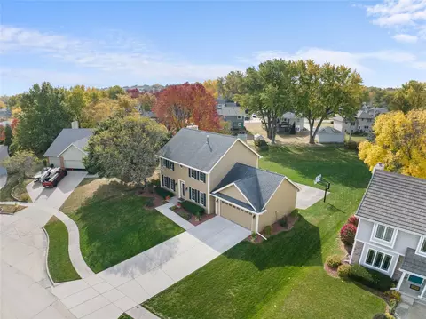 914 NE Barrington Ct, Ankeny, IA 50021