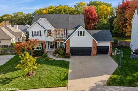 1095 SE Brentwood Dr, Waukee, IA 50263